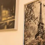 Charming Eiffel Tower Beaugrenelle 아파트 *